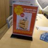 Standee để bàn mica A4